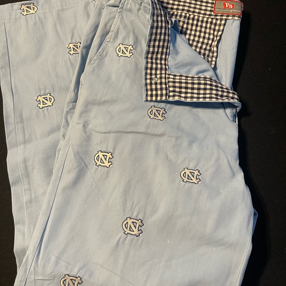 North Carolina Tarheels Pants with Embroidered Logos